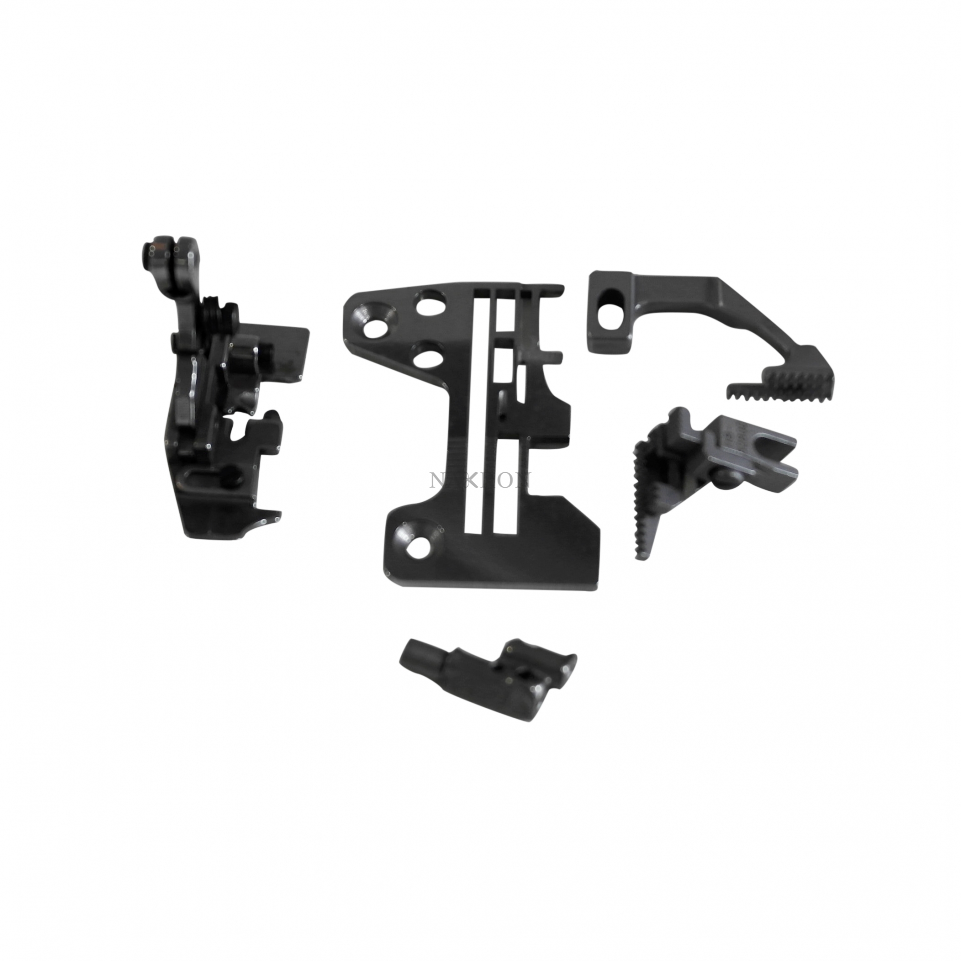 Juki Overlok 5iplik Penye Takım,2 Sıra,(Juki Overlok ,5iplik Penye ,Plaka, Ayak ,İğne bağı, Üst Dişli ,Alt Dişli,), 